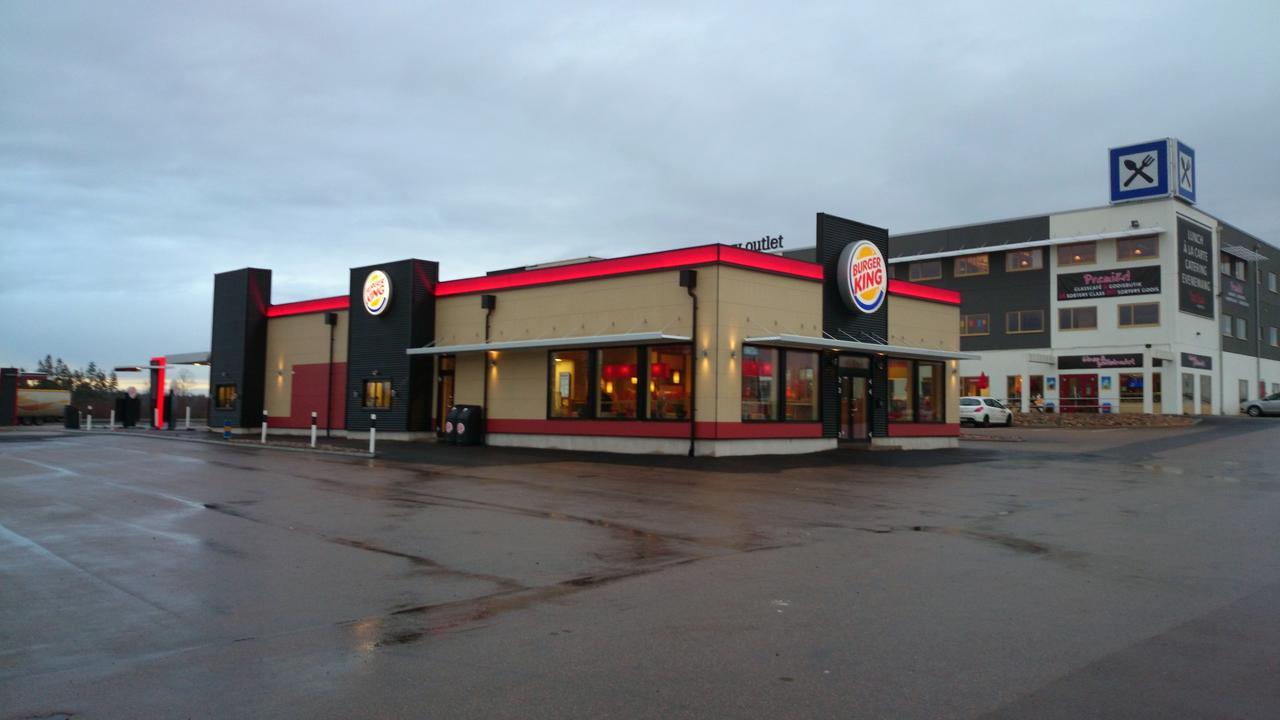 Trestads Restaurang Hotell&Pensionat Vänersborg Exterior foto